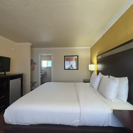 Quality Inn Ukiah Exterior photo