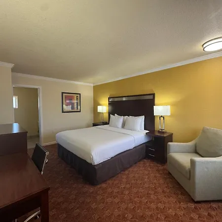 Quality Inn Ukiah Exterior photo