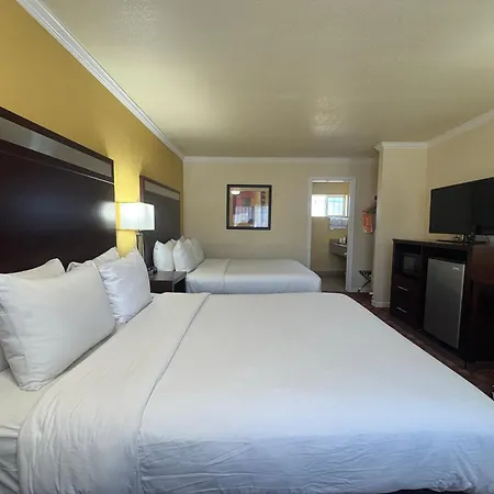 Quality Inn Ukiah Exterior photo