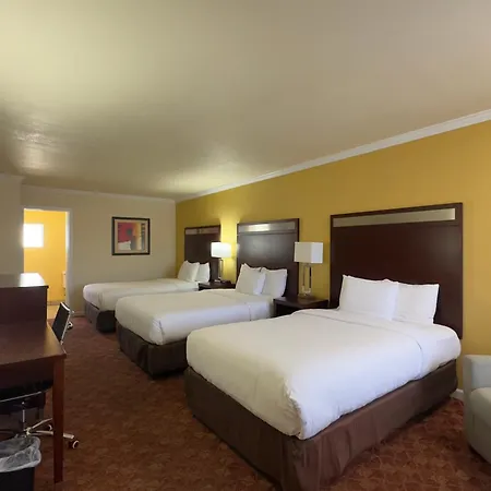 Quality Inn Ukiah Exterior photo